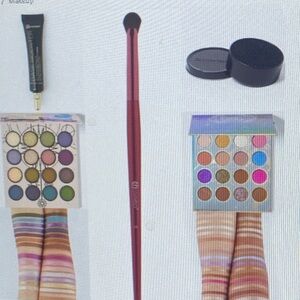 Colorful Eyeshadow Palette with Brush
